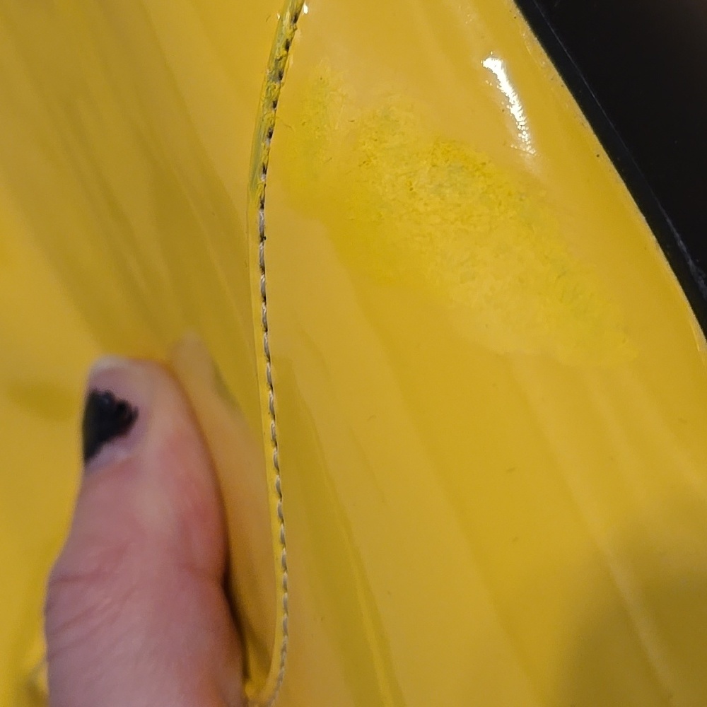 Yellow boots - Picture 4 of 6